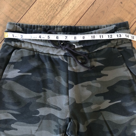 Wild Fable Women’s Camo Jogger NWT - Picture 6 of 7